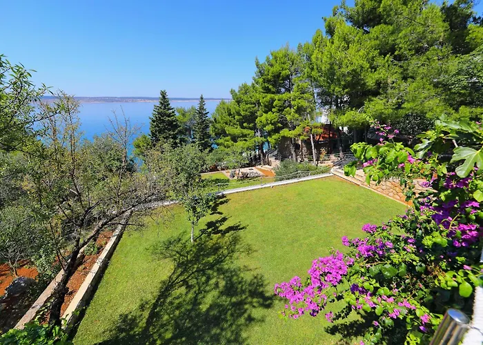 Candela, No 6 Starigrad Paklenica