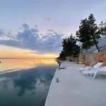 Candela, No 6 * Starigrad Paklenica